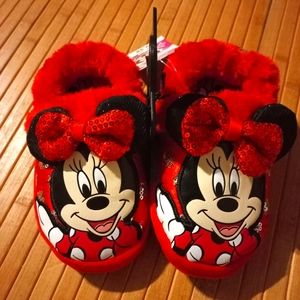 🦄4/$15🦄 Disney Minnie Mouse Sparkly Slippers